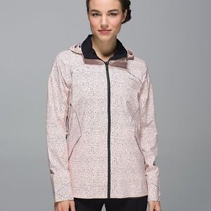 Lululemon Runaway Jacket in Women Pink